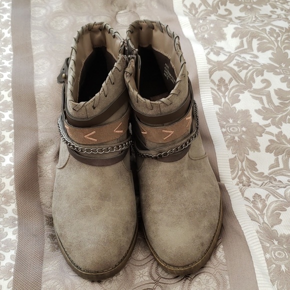 Jellypop Shoes - New super cute booties Jellypop Shoes - New super cute booties